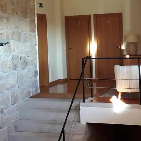 Casa Dos Pombais De Caçarelhos Rural Séjour à la ferme Cacarelhos